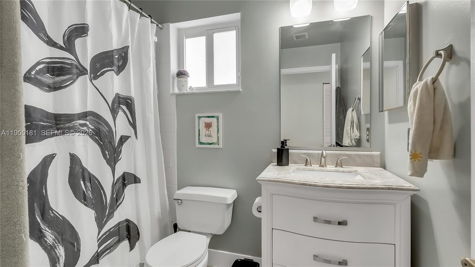 PEMBROKE ISLES II - Residential