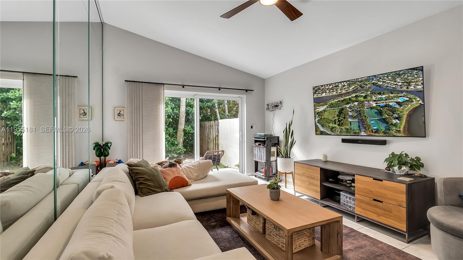 PEMBROKE ISLES II - Residential