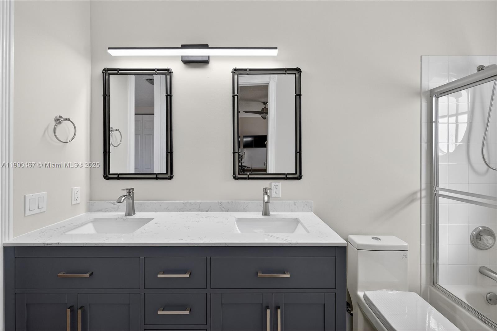MARINERS COVE OF EAGLE LA - Residential