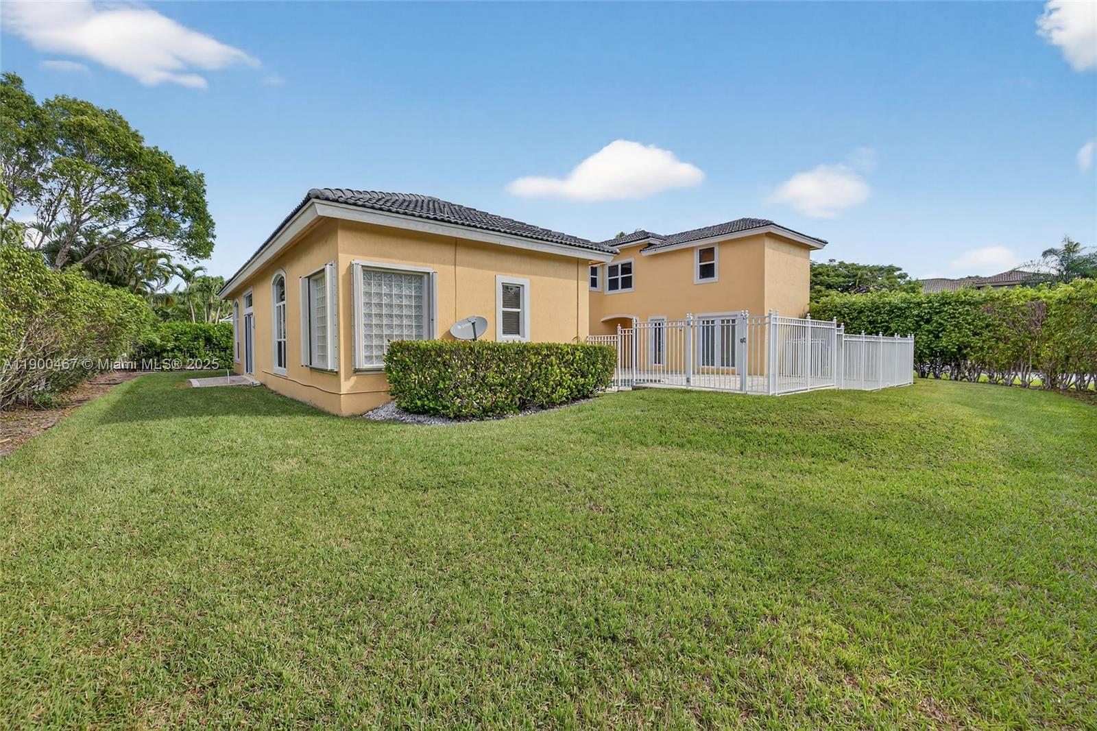MARINERS COVE OF EAGLE LA - Residential