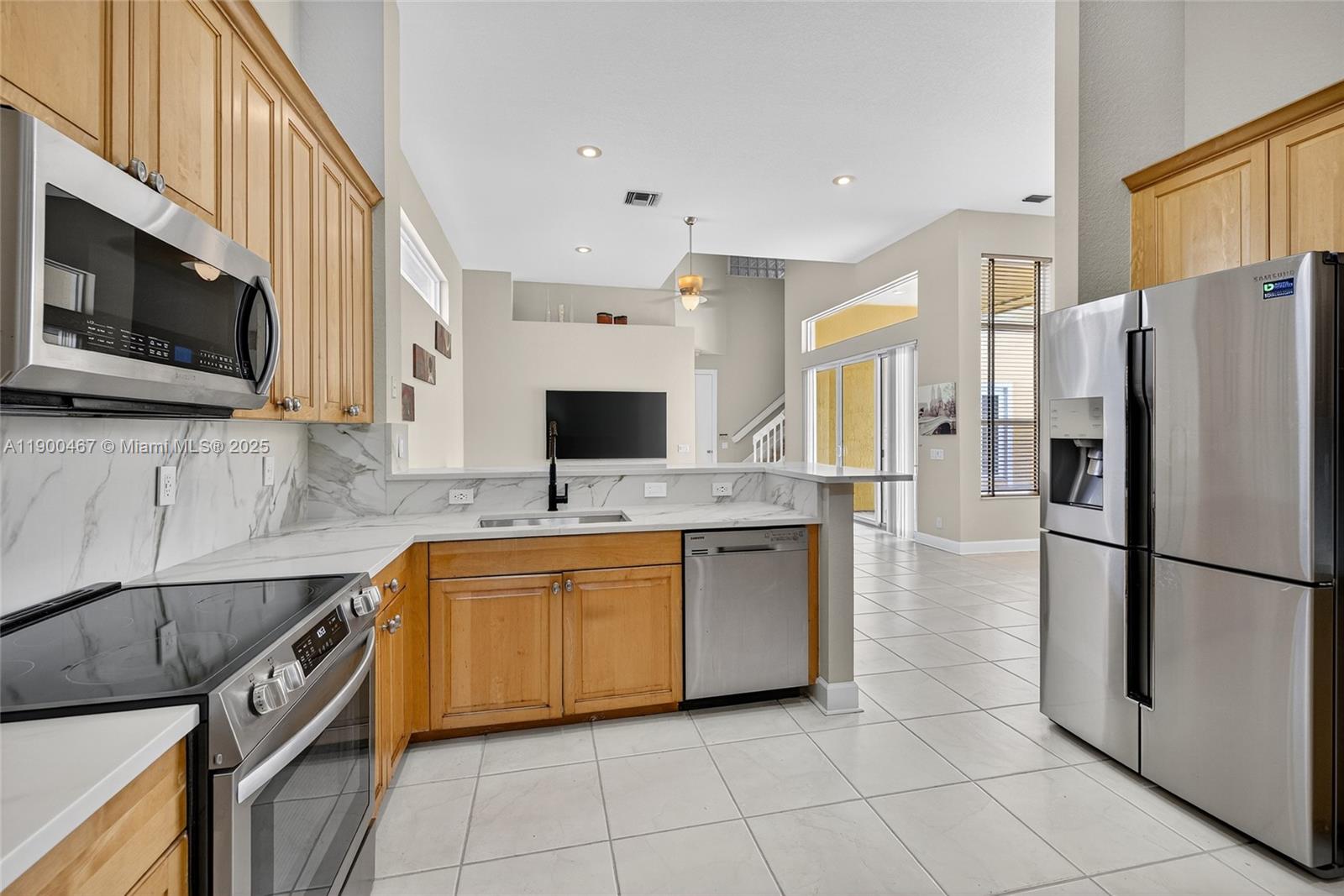 MARINERS COVE OF EAGLE LA - Residential