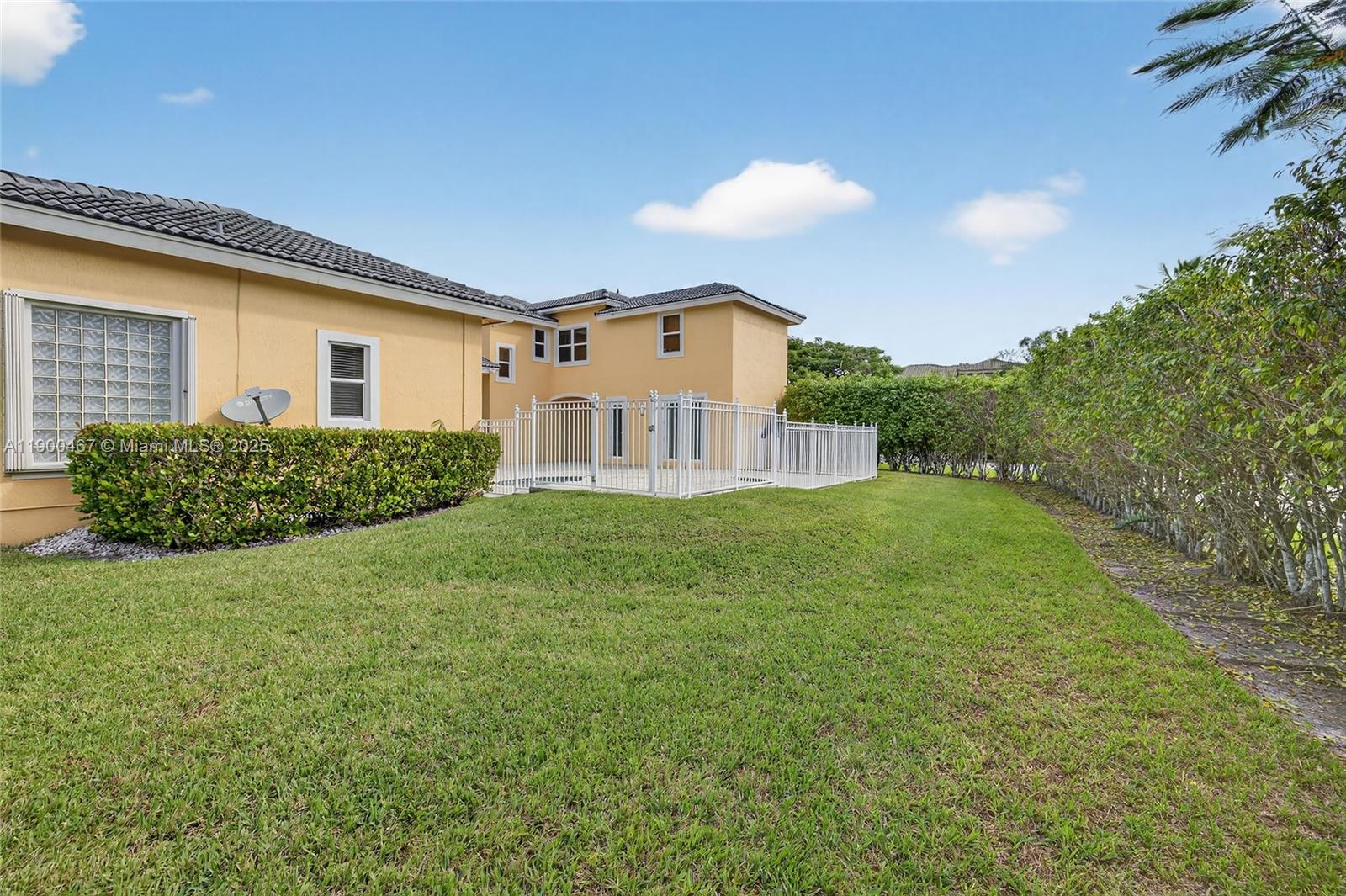 MARINERS COVE OF EAGLE LA - Residential