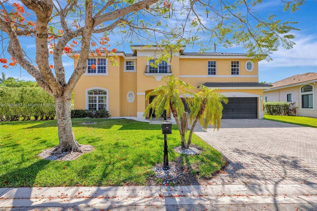 Photo of 346 NW 118th Ave, Coral Springs, FL 33071 (MLS # A11900467)