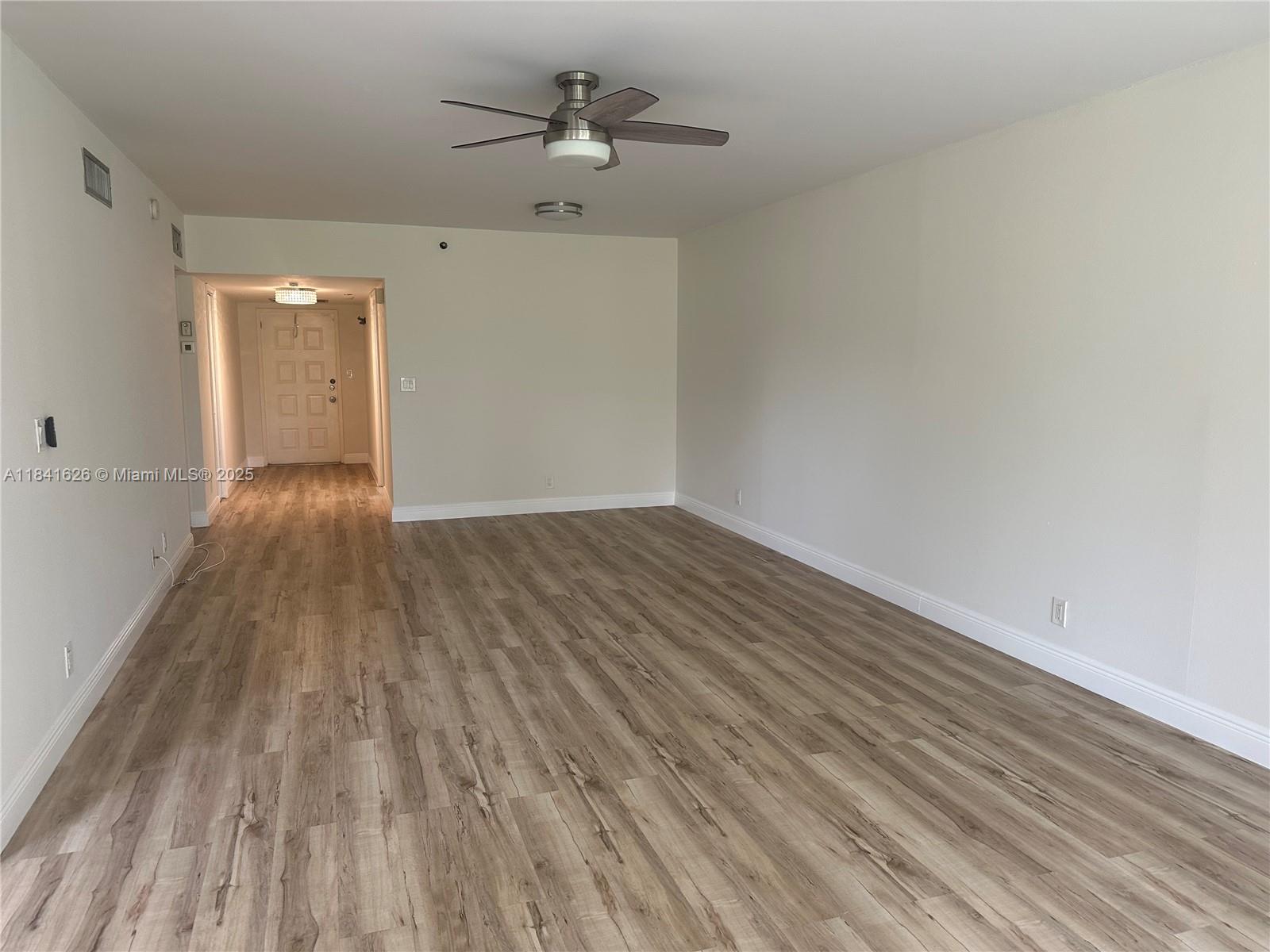 PALM-AIRE C C APTS 113 CO - Residential Lease