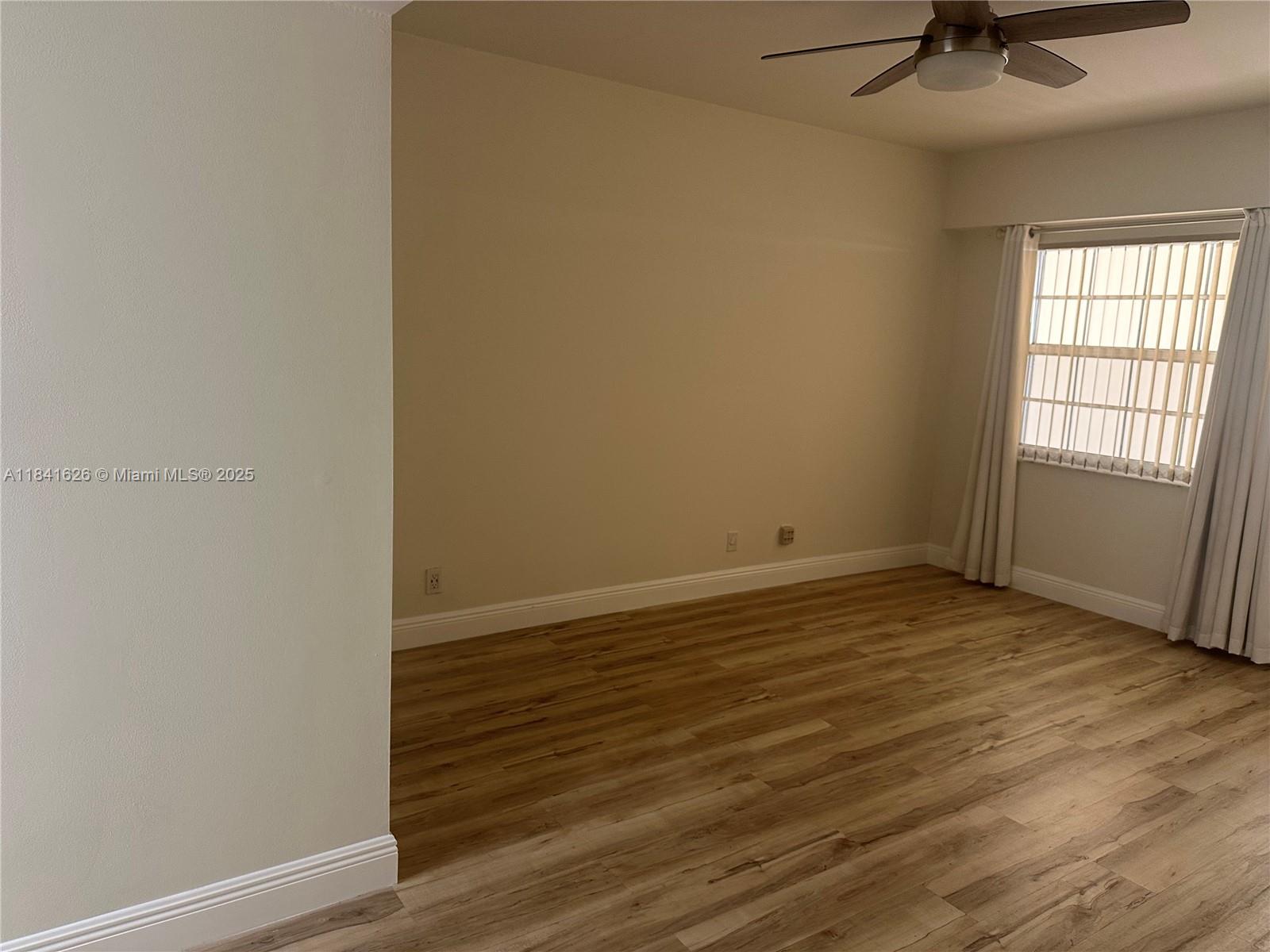 PALM-AIRE C C APTS 113 CO - Residential Lease