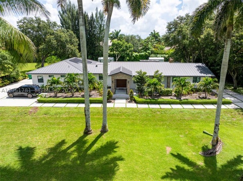 Photo of 2700 SW 116th Ave, Davie, FL 33330 (MLS # A12051781)