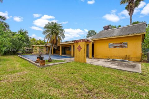 Tiny photo for 15979 SW 288th St, Homestead, FL 33033 (MLS # A12043580)