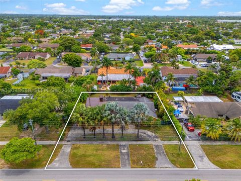 Tiny photo for 15979 SW 288th St, Homestead, FL 33033 (MLS # A12043580)