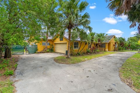 Tiny photo for 15979 SW 288th St, Homestead, FL 33033 (MLS # A12043580)