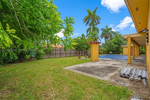 Tiny photo for 15979 SW 288th St, Homestead, FL 33033 (MLS # A12043580)