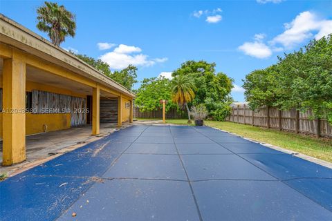 Tiny photo for 15979 SW 288th St, Homestead, FL 33033 (MLS # A12043580)