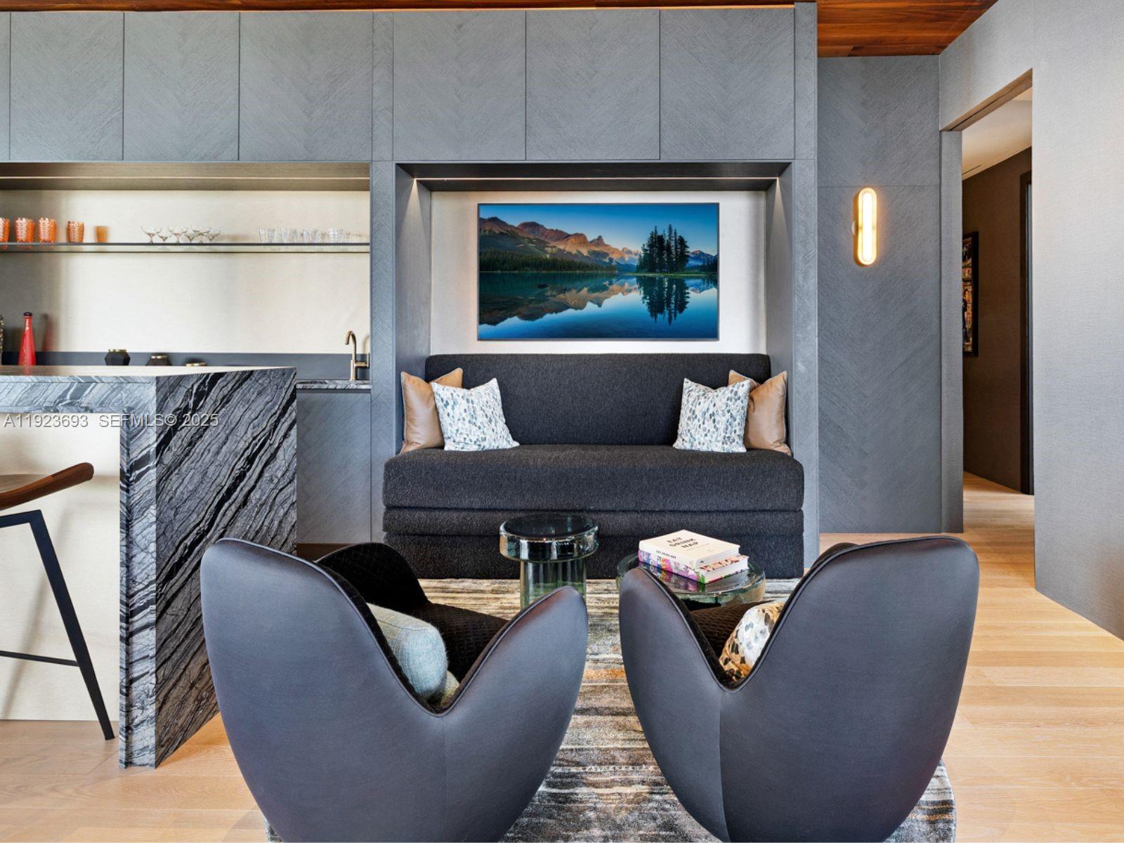 APOGEE CONDO - Residential