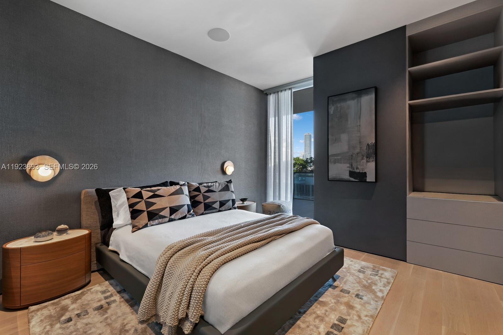 APOGEE CONDO - Residential