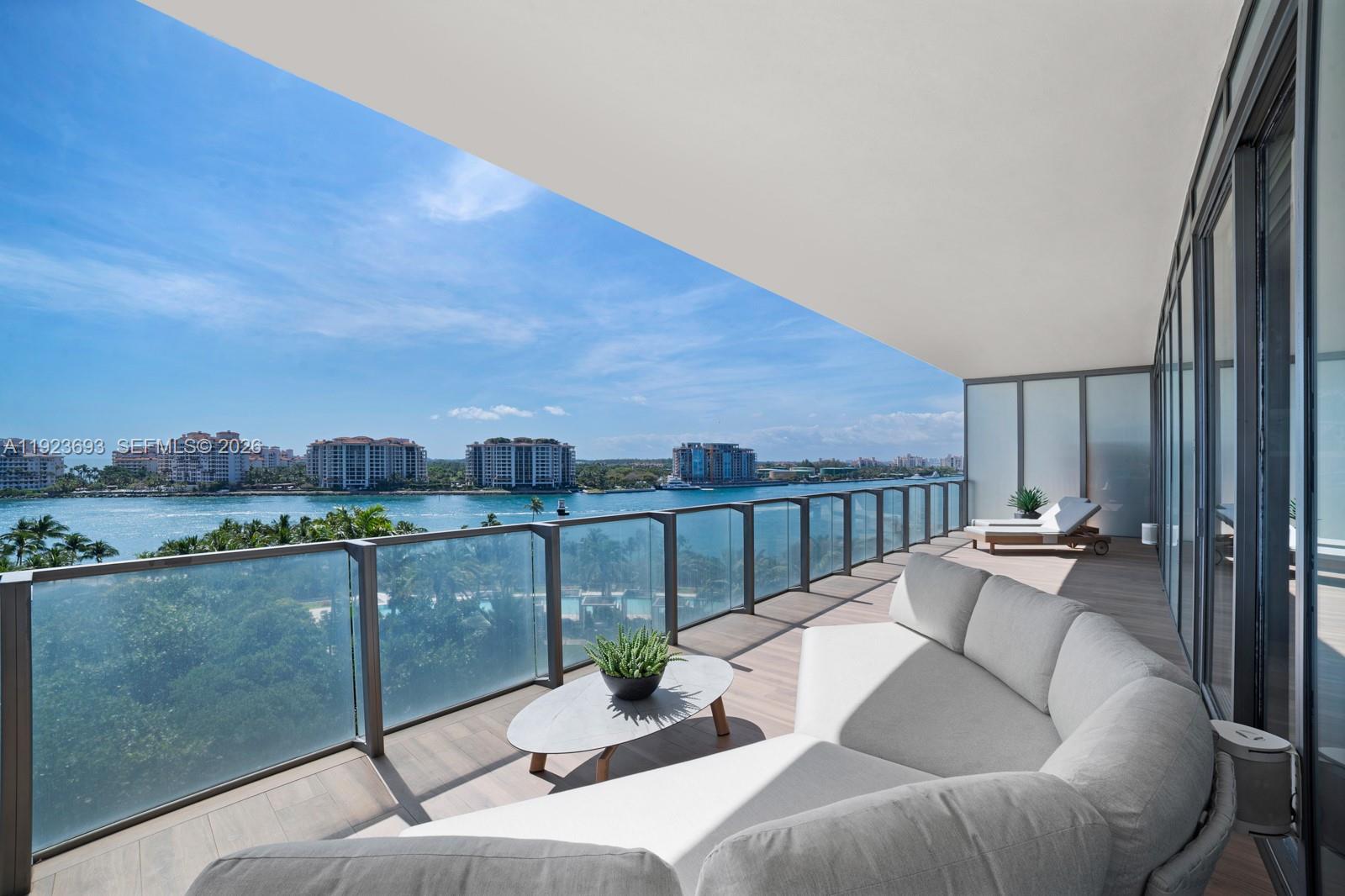 APOGEE CONDO - Residential