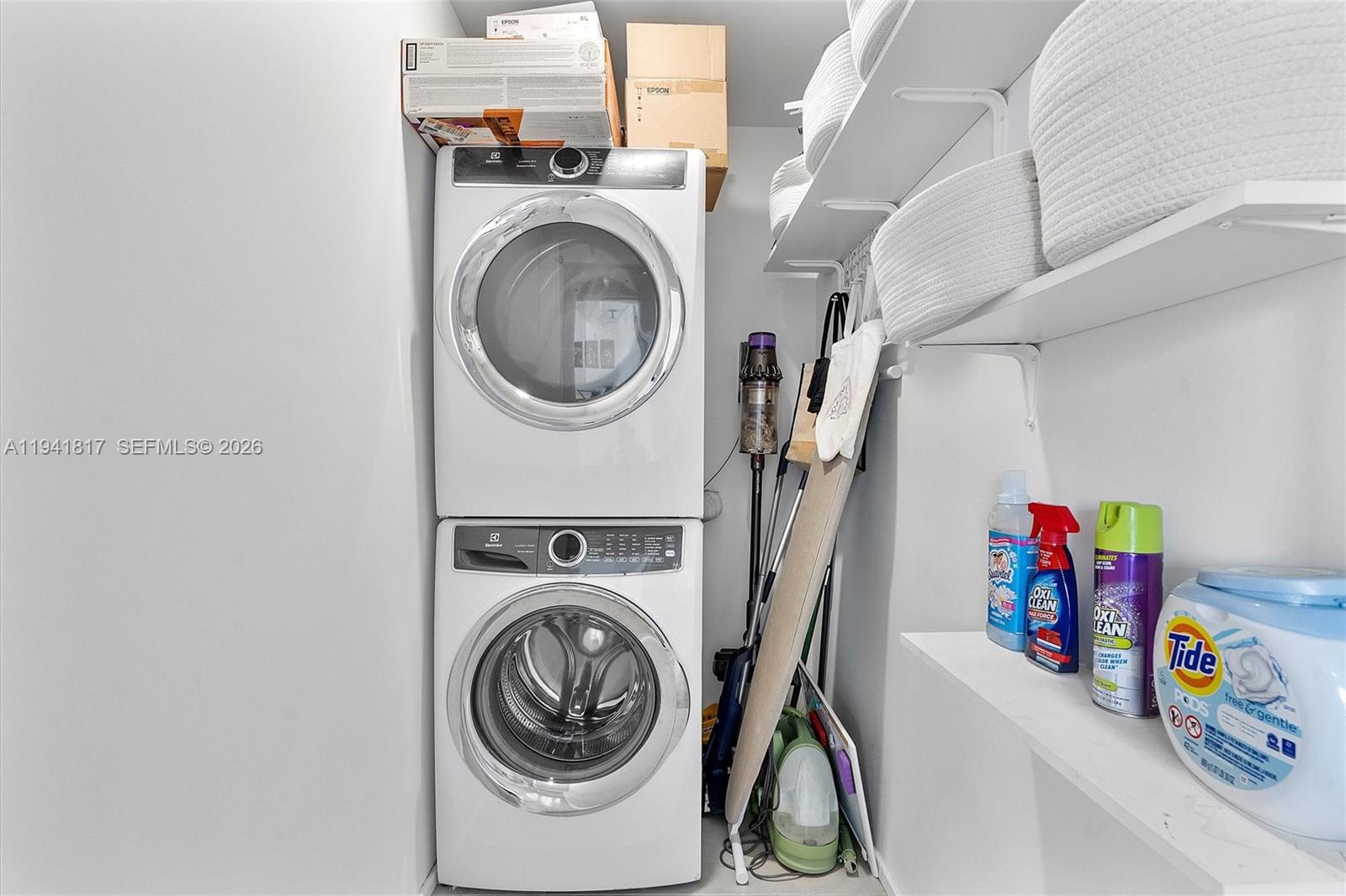 NANCY TERRACE - Residential