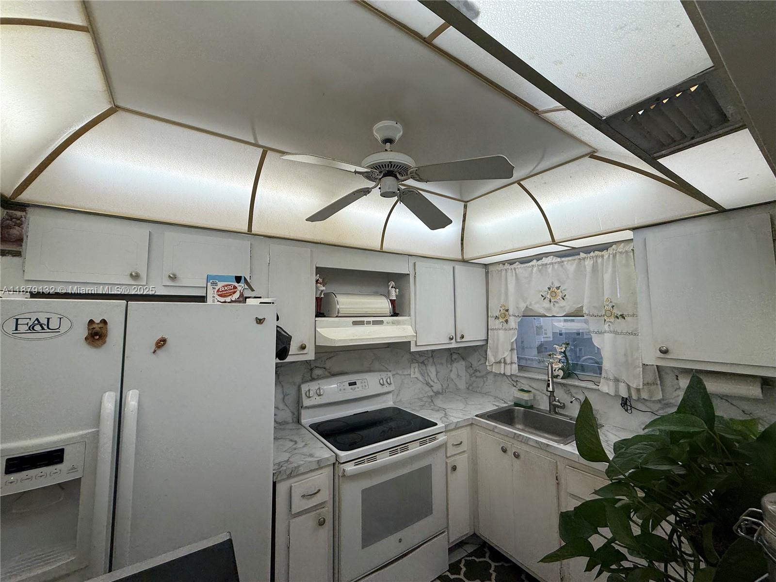 SUNRISE LAKES 78 CONDO - Residential