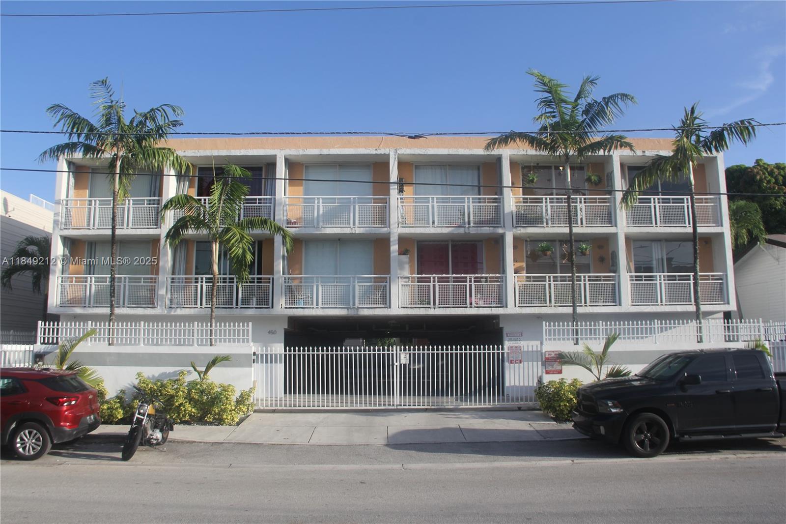 This lovely 2-story unit is filled with lots of natural light. 1 Bedroom/1.5 Baths + office/area with skylight. Wood laminate flooring throughout. The kitchen has Butcher Block countertops with stainless steel appliances. Washer/Dryer in unit. NEW A/C. Outdoor Balcony on each floor. 2 ceiling fans. 1 assigned parking. Hurricane protection. Close to the Heart of Little Havana and Calle Ocho (SW 8th ST), Miami River, Brickell Ave, Downtown, Bayside and I-95.