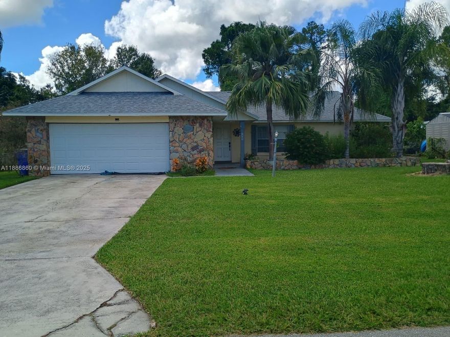Welcome to this beautifully maintained 3-bedroom, 2-bathroom home located in the heart of Sebring, Florida. Currently operating as a short-term rental/Airbnb, this property is being sold fully furnished, giving buyers the option to continue earning income immediately or move right in and make it their own. Move-in ready & recently renovated! 
• Sun Lake golf course community 
• New roof (2023) + New AC (2020)
• Oversized lot & 2-car garage 
• No carpet, updated flooring throughout
• Back screened porch for relaxing evenings ??
• 5 mins to AdventHealth + close to Walmart, Home Depot & more

Perfect mix of comfort, convenience & community!
