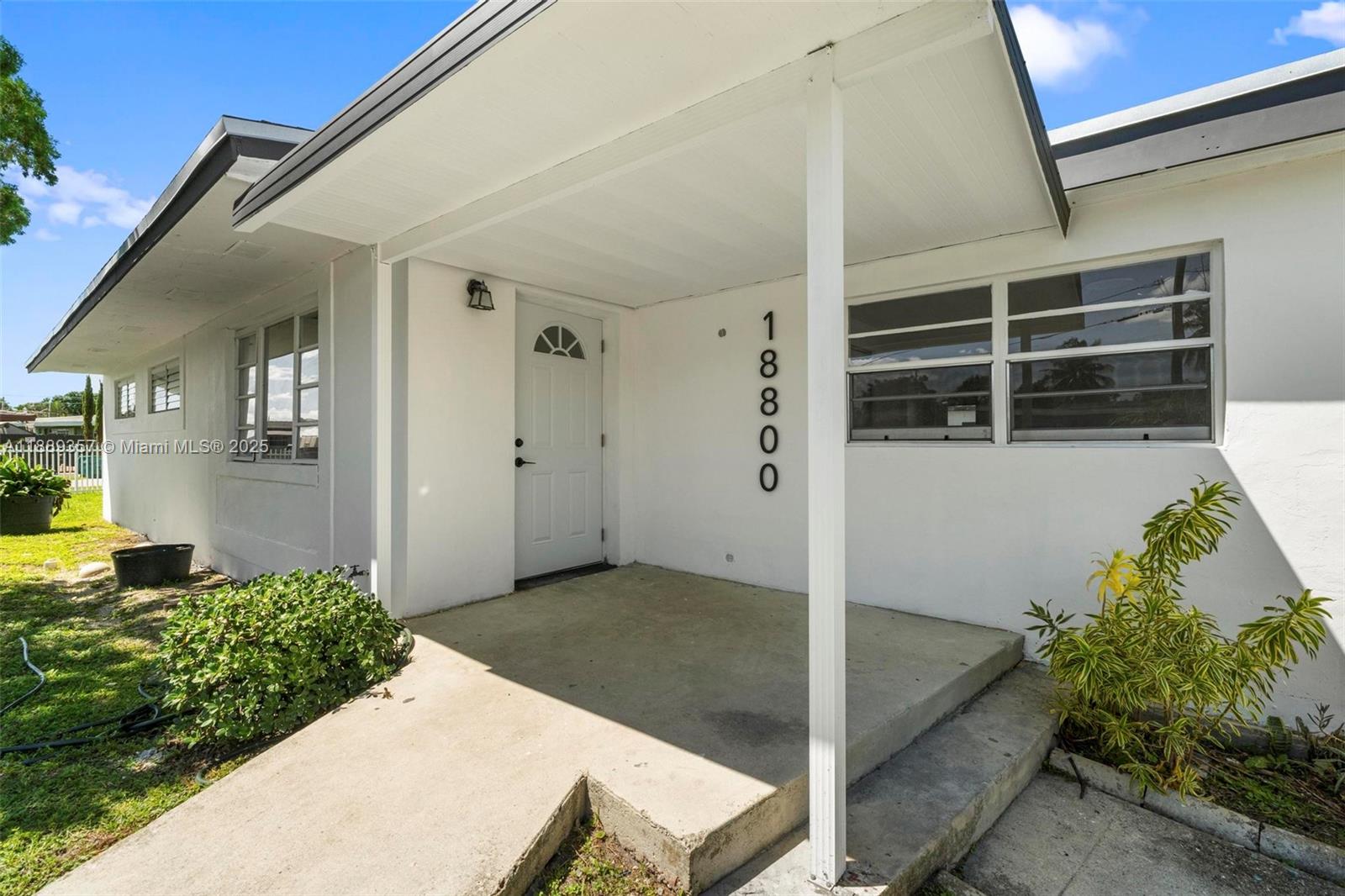CAROL CITY GARDENS - Residential