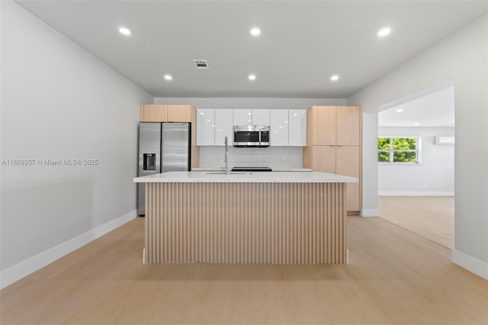 CAROL CITY GARDENS - Residential