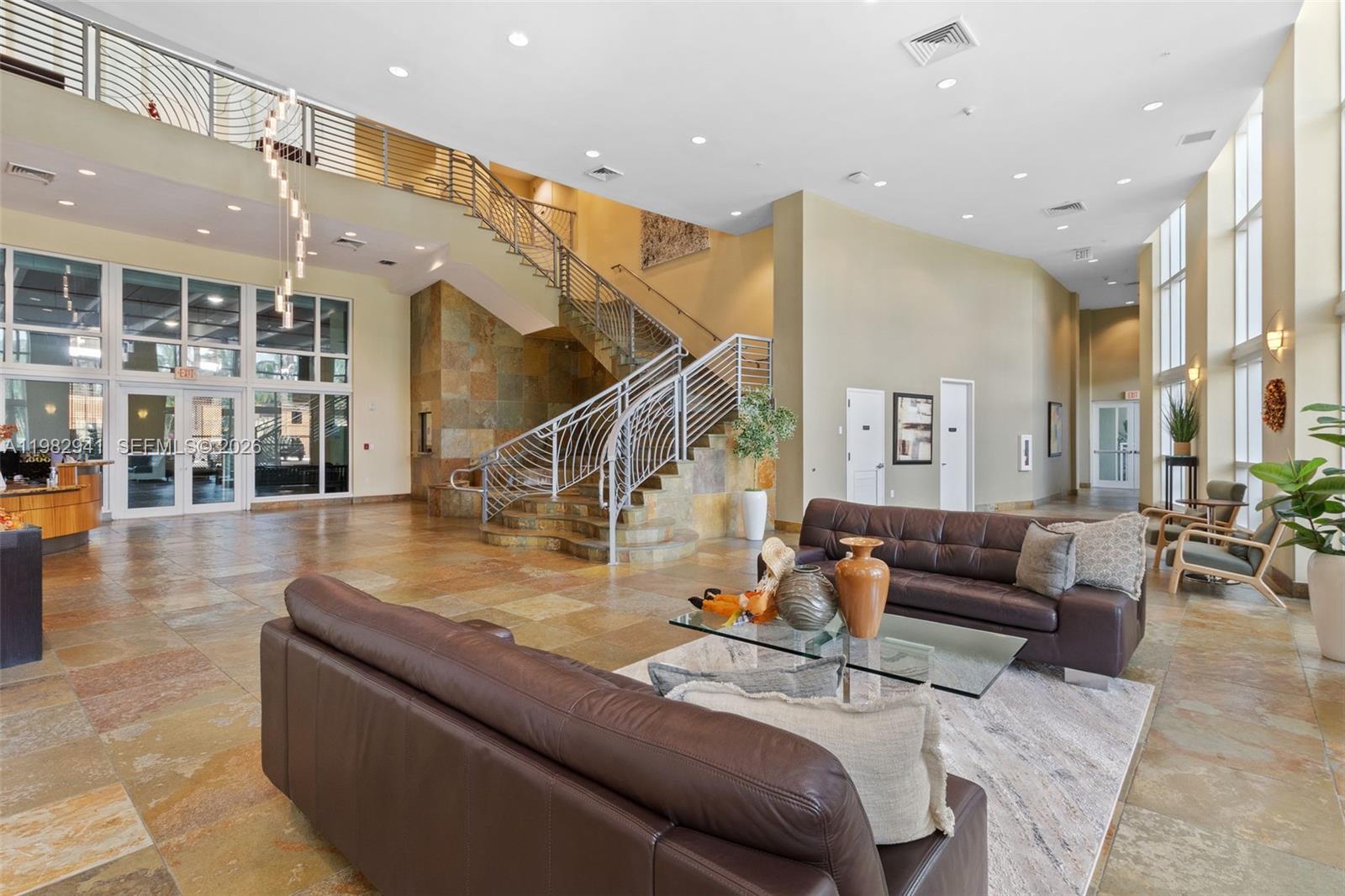 DUO CONDOMINIUM EAST - Residential