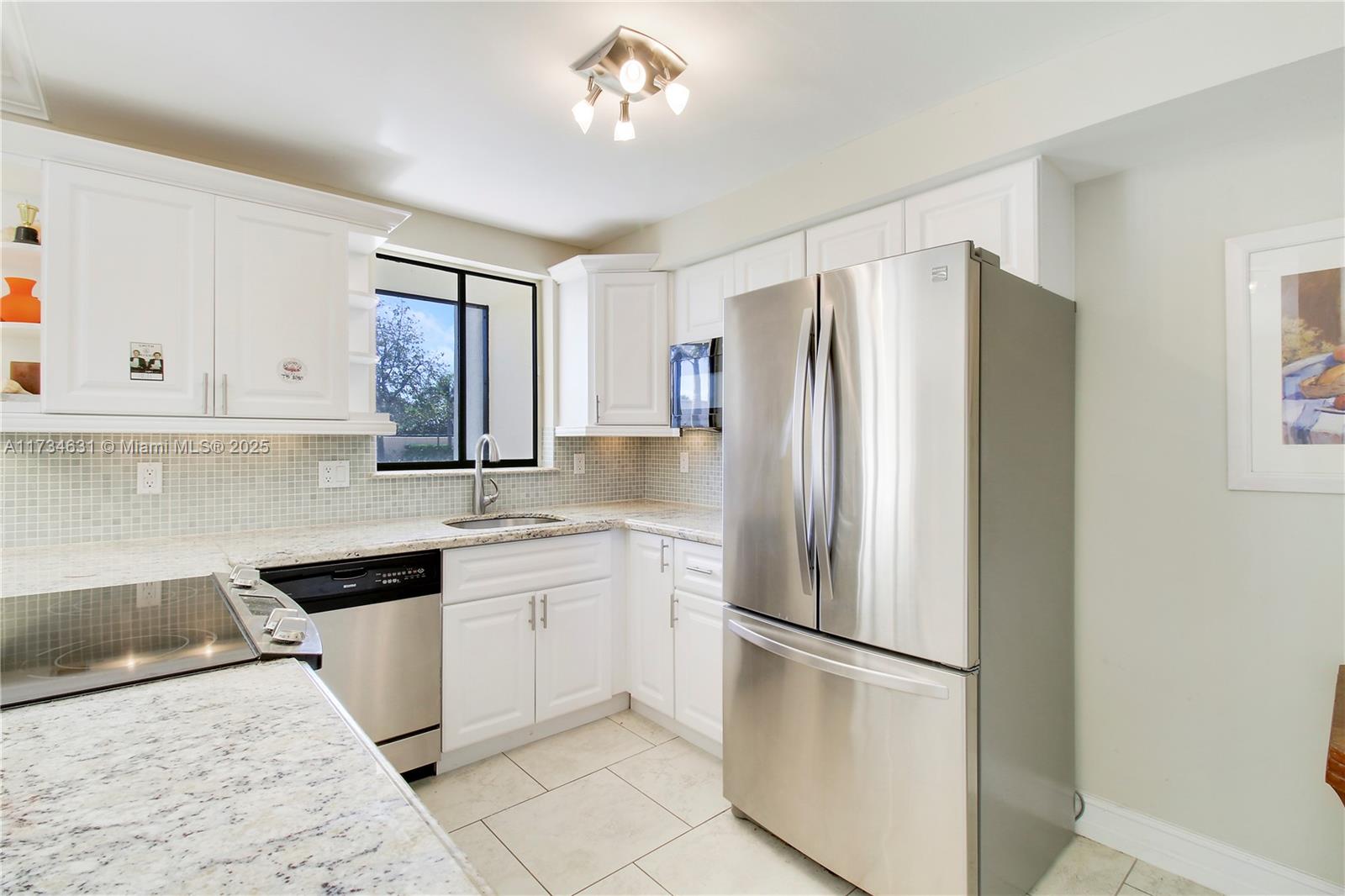 JUPITER OCEAN AND RACQUET - Residential