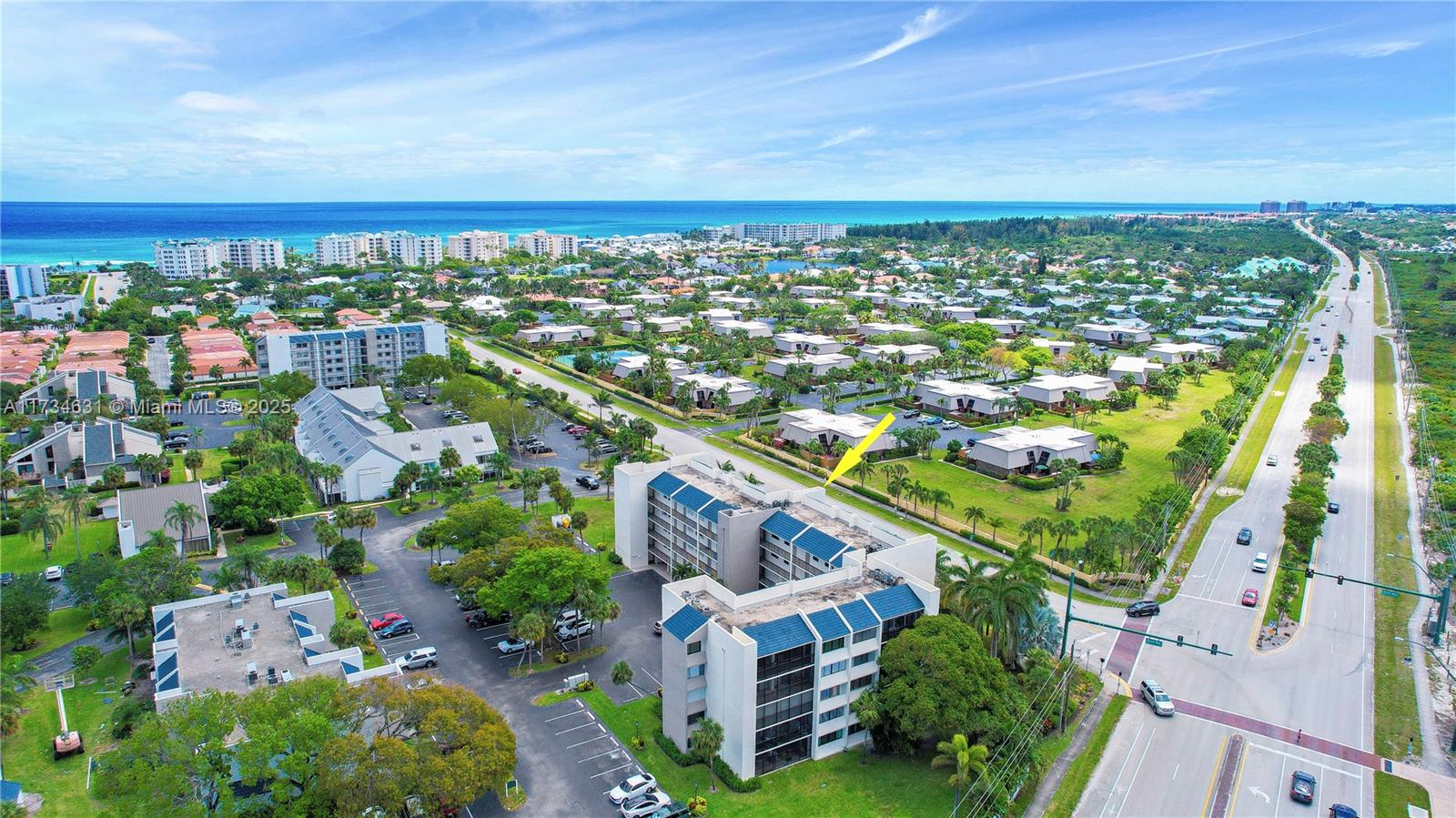 JUPITER OCEAN AND RACQUET - Residential