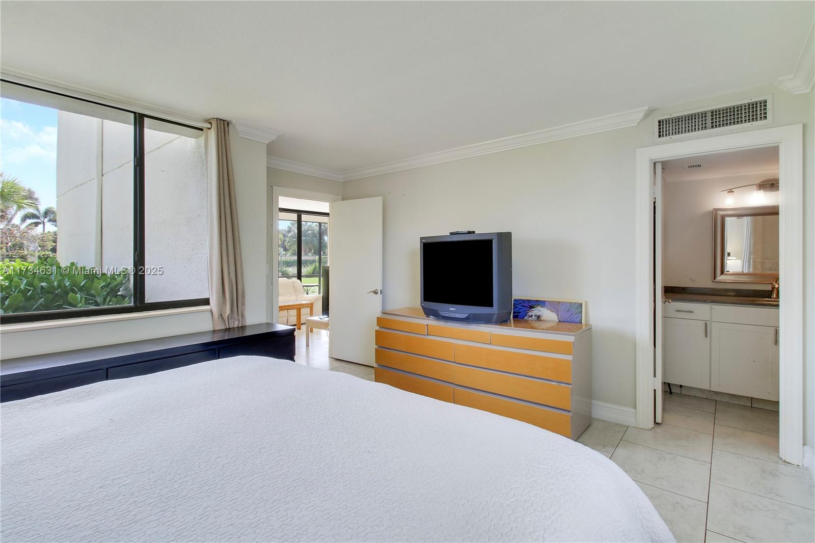 JUPITER OCEAN AND RACQUET - Residential