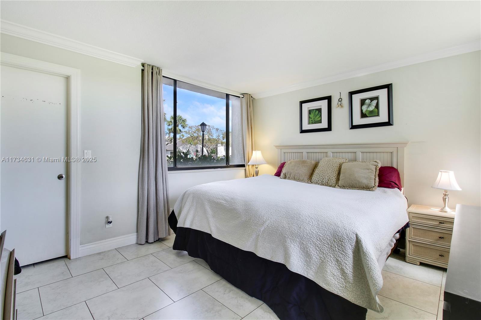 JUPITER OCEAN AND RACQUET - Residential