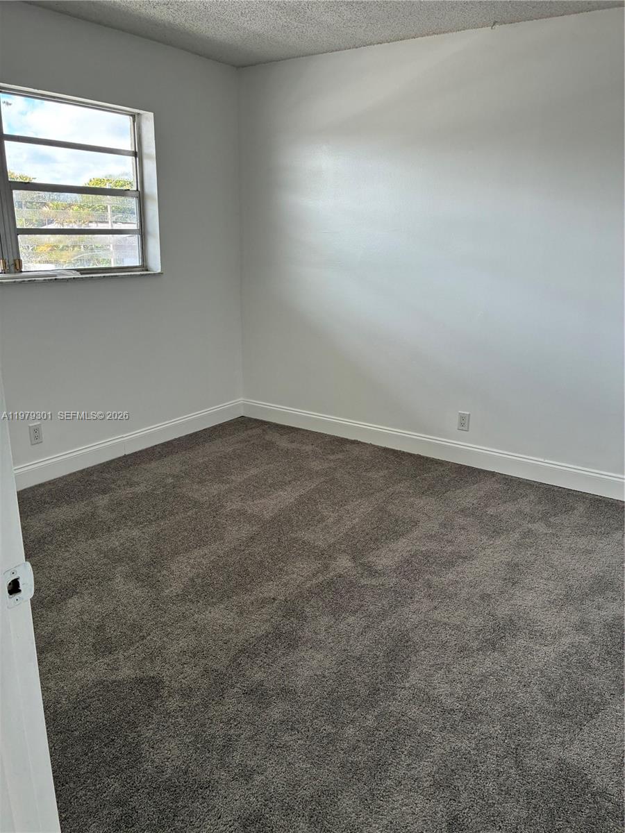 APPLEGREEN CONDO APTS 1 - Residential