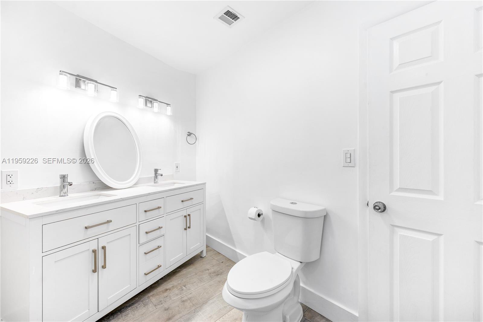 SO MIAMI HEIGHTS MANOR - Residential