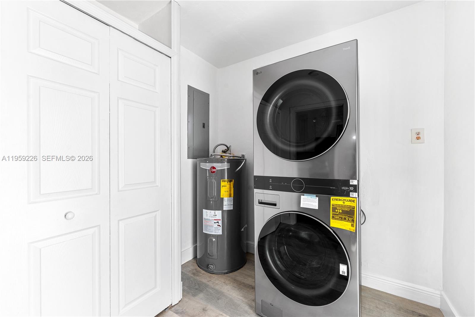 SO MIAMI HEIGHTS MANOR - Residential