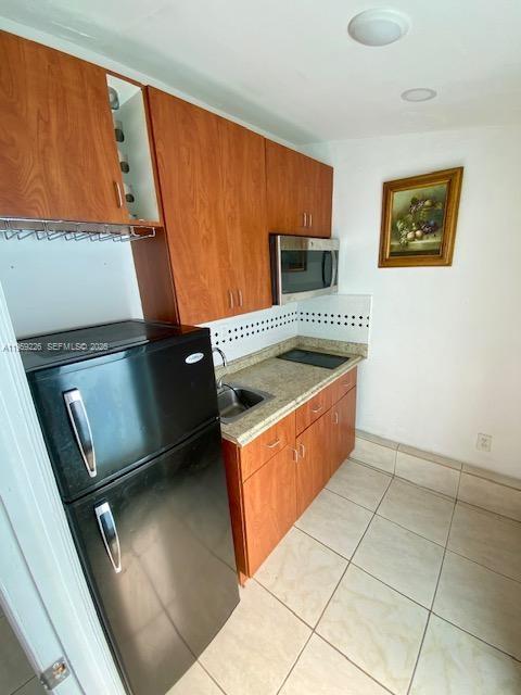 SO MIAMI HEIGHTS MANOR - Residential