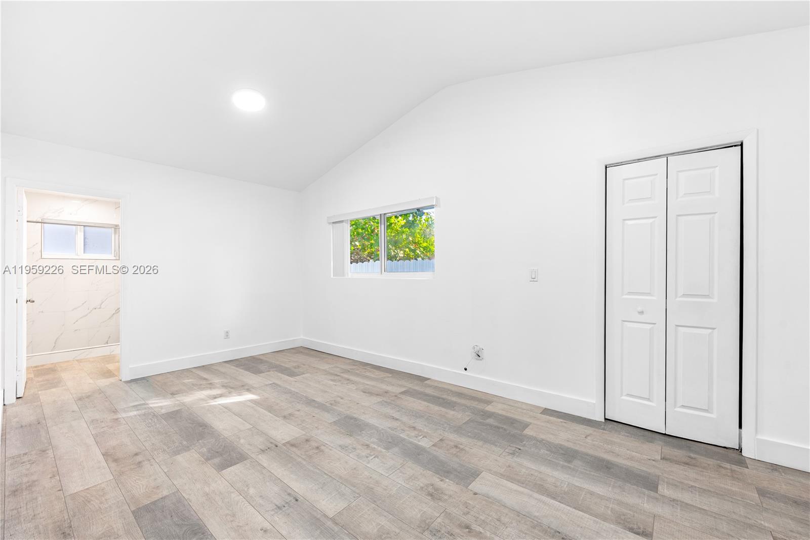 SO MIAMI HEIGHTS MANOR - Residential