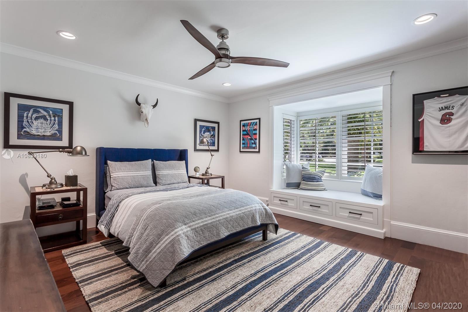 SNAPPER CREEK LAKES SUB - Residential