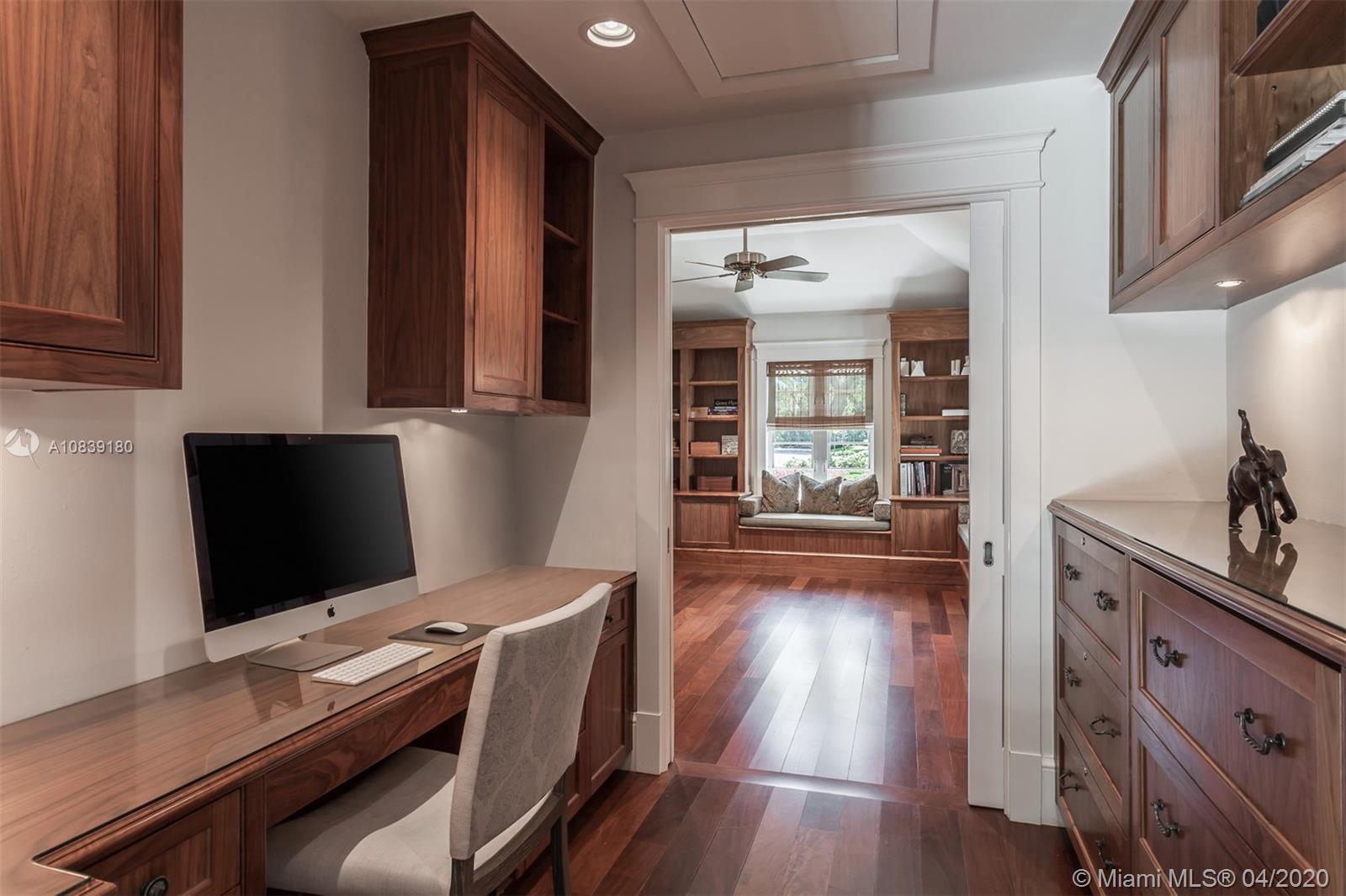 SNAPPER CREEK LAKES SUB - Residential