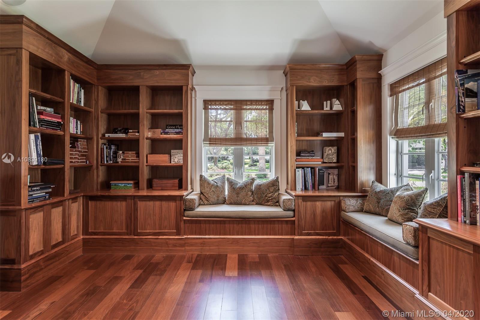 SNAPPER CREEK LAKES SUB - Residential