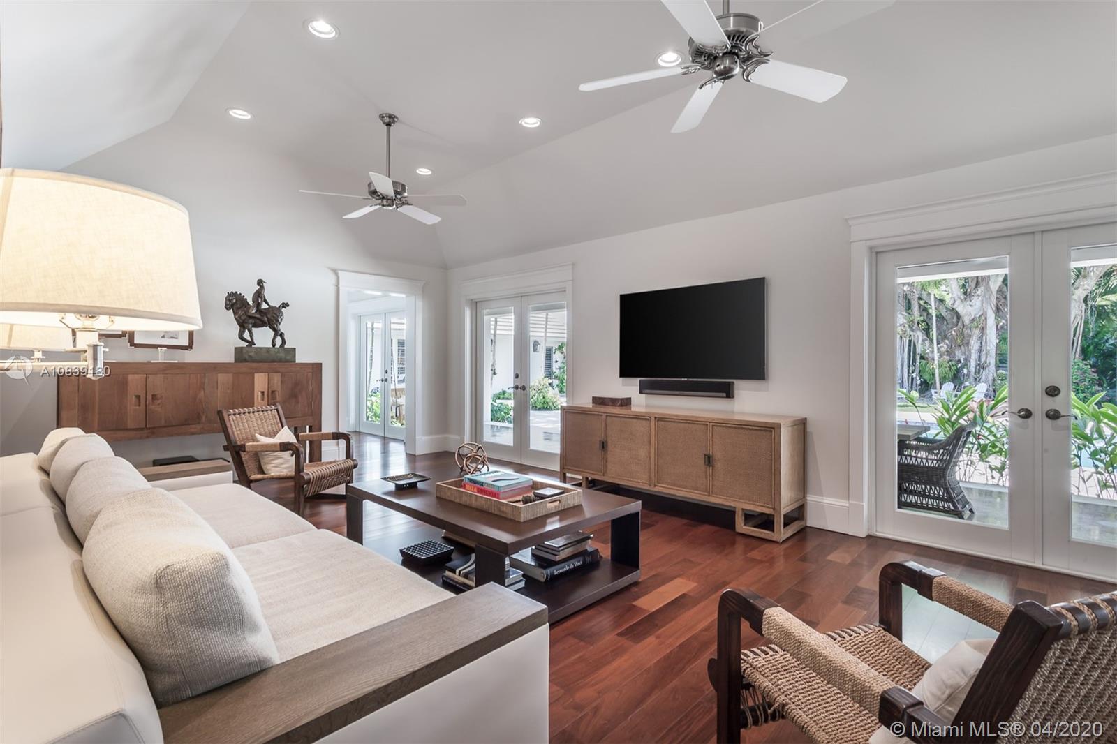 SNAPPER CREEK LAKES SUB - Residential