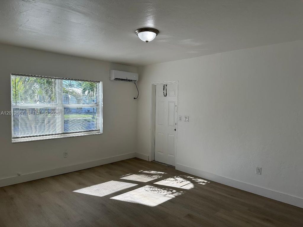 Photo of 1956 Lincoln St #6, Hollywood, FL 33020 (MLS # A12012667)