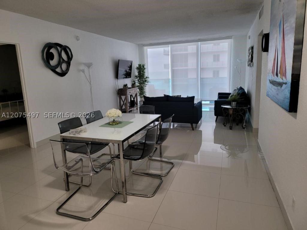 4001 S Ocean Dr 9N