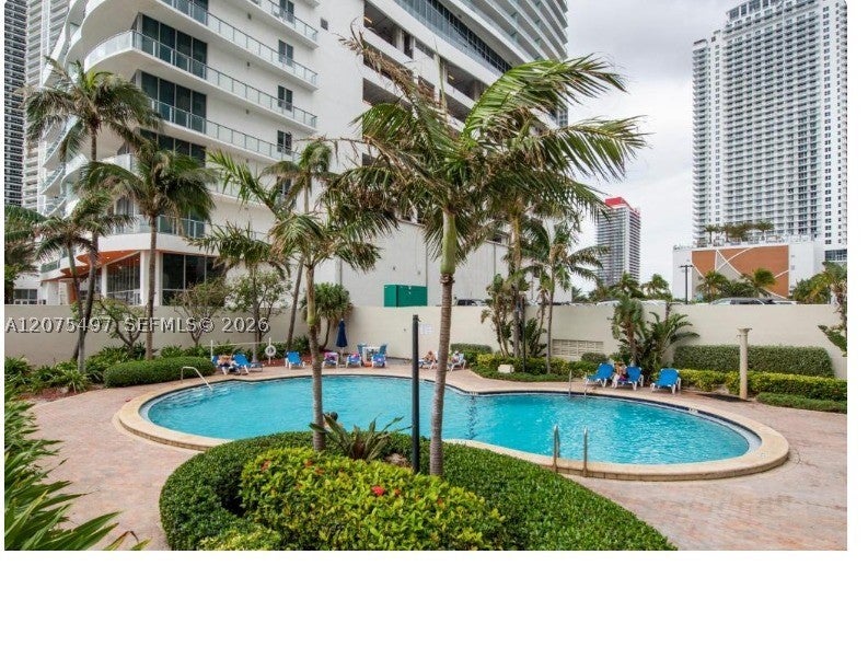 4001 S Ocean Dr 9N