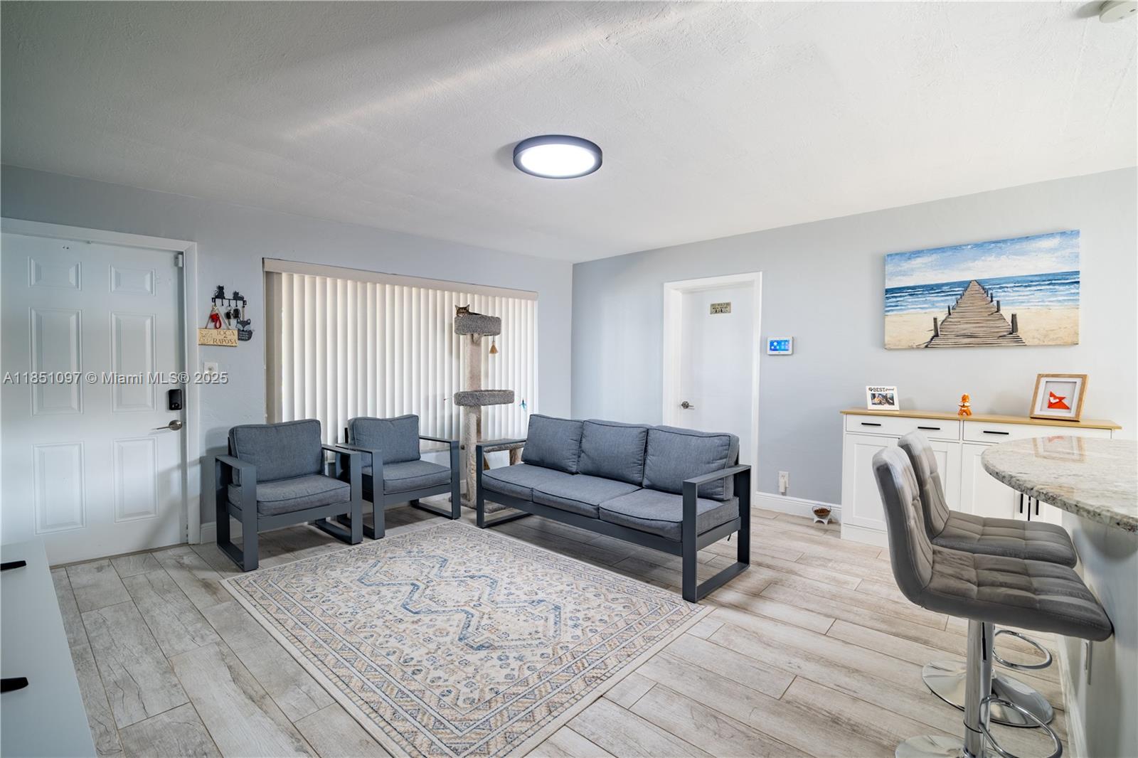 CRESTHAVEN NO 5 - Residential