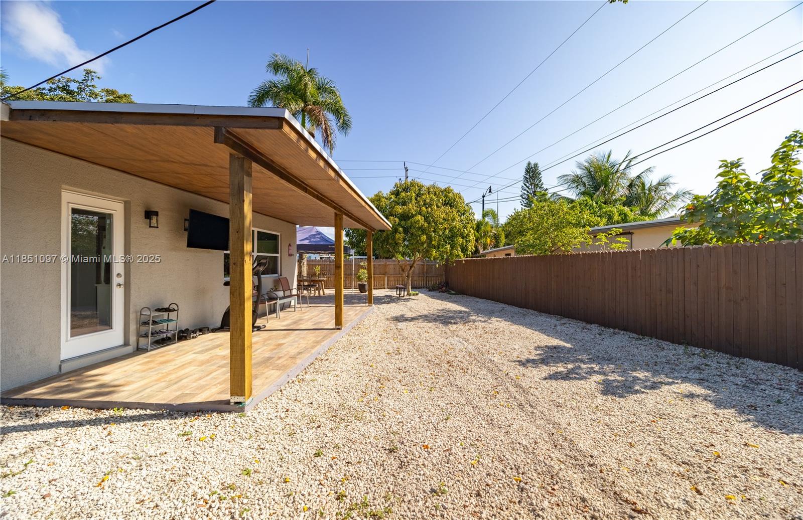 CRESTHAVEN NO 5 - Residential