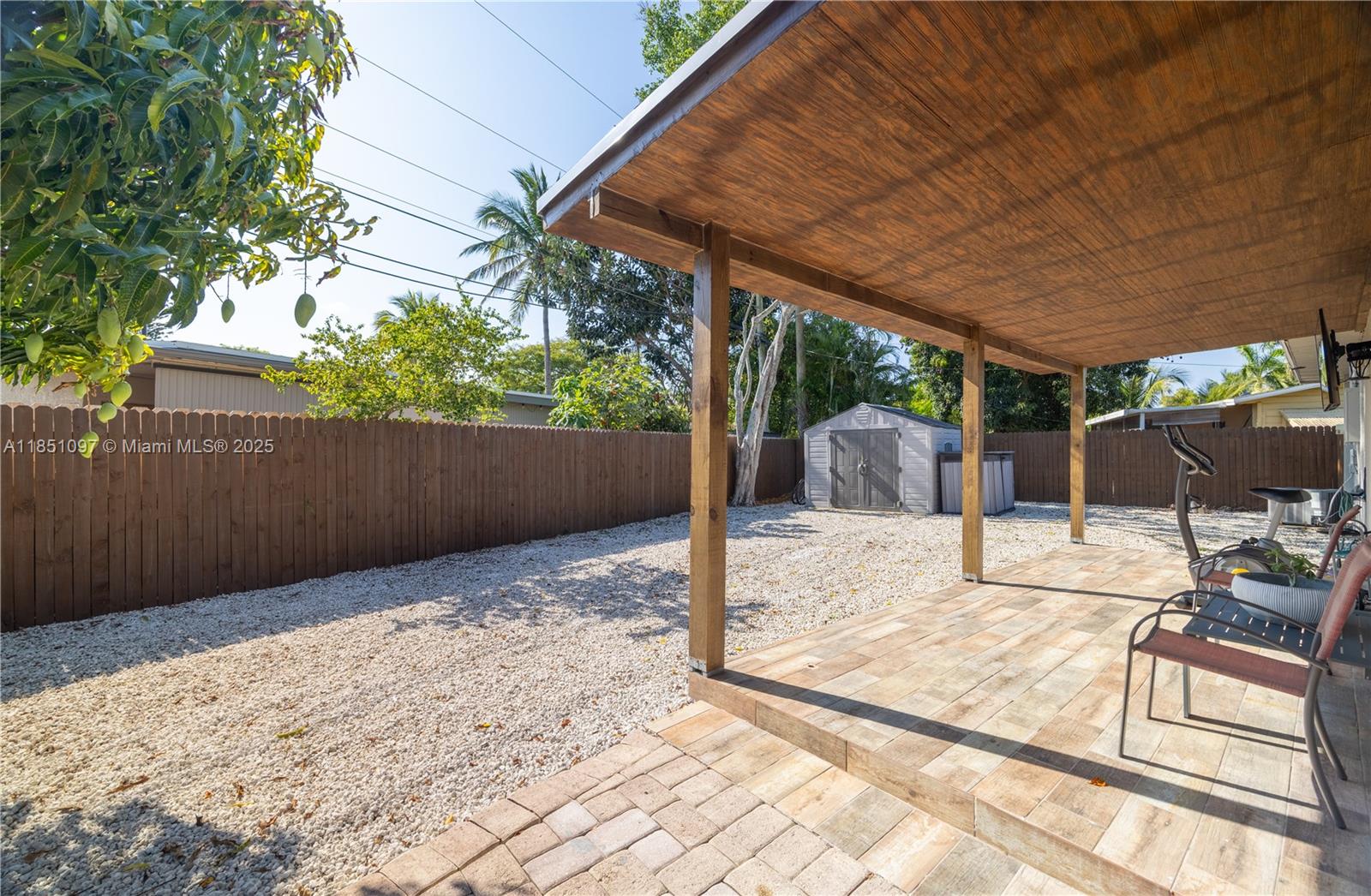 CRESTHAVEN NO 5 - Residential