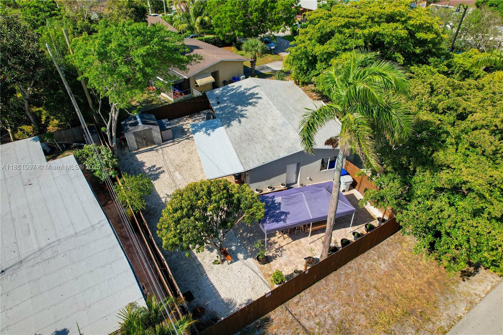 CRESTHAVEN NO 5 - Residential