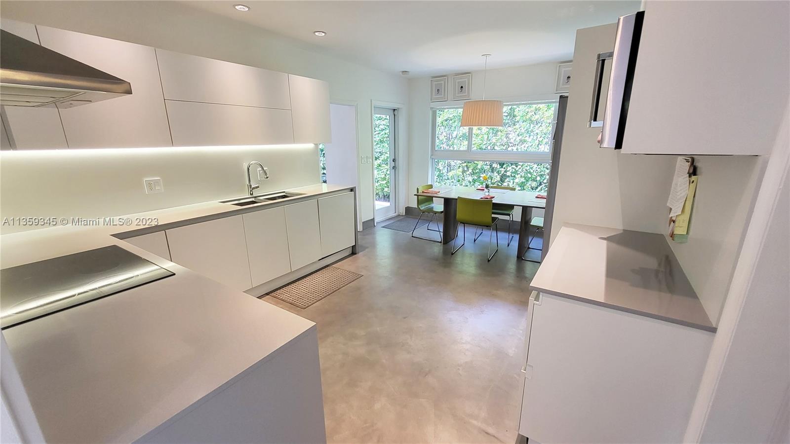 BAY HARBOR ISLAND - Residential