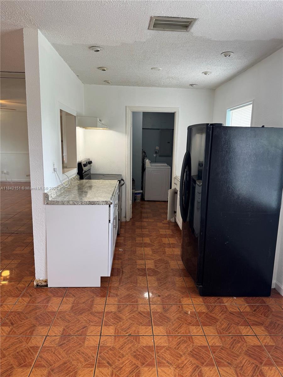 717 SW 79th Ave 717