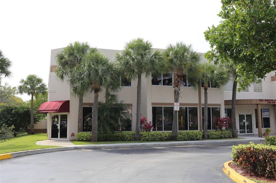Office/warehouse for lease in Coral Springs Corporate Park. This 3,700 +/- SQFT corner unit is 2-stories and is fully under A/C. Office includes open reception / showroom area, break room, and ADA-compliant restroom. Warehouse is 21’ ceiling height and 2 roll-up doors. Kindly note that tenant is responsible for all utilities. Contact for more information!