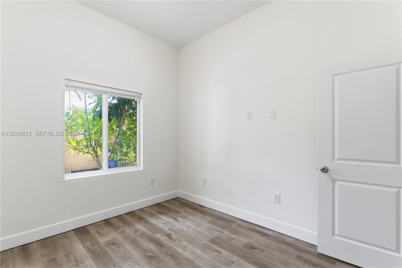 EVERGLADE LAND SALES CO - Residential Income