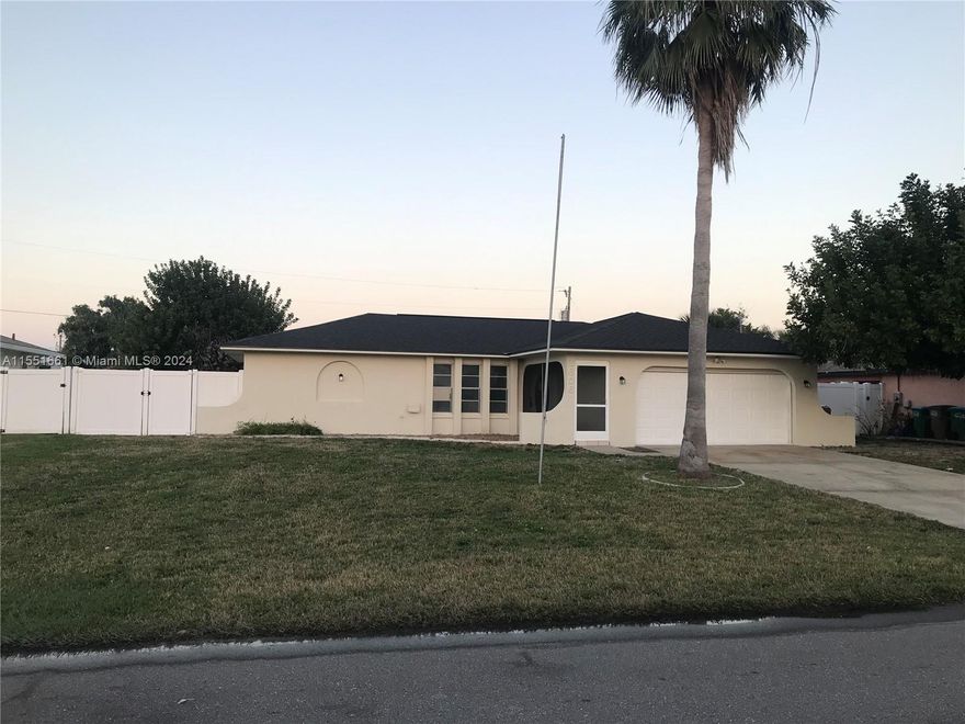 LOCATION, LOCATION, LOCATION. WONDERFUL HOUSE IN THE DESIRED AREA OF CAPE CORAL PERFECTLY LOCATED ENTERING FROM MIDPOINT MEMORIAL TOLL BRIDGE, CLOSE TO WALMART, PUBLIX, RESTAURANTS, SHOPPING CENTERS, 20 MINUTES FROM FORT MYERS BEACH AND 38 FROM SANIBEL BEACH. THE HOUSE IS REMODELED, FRESH PAINT, NEW APPLIANCES, NEW ROOF, NEW BATHROOMS, NEW FLOOR, TWO CAR GARAGE, A SPECTACULAR NEW KITCHEN AND A RELAXING POOL. READY TO MOVE IN.